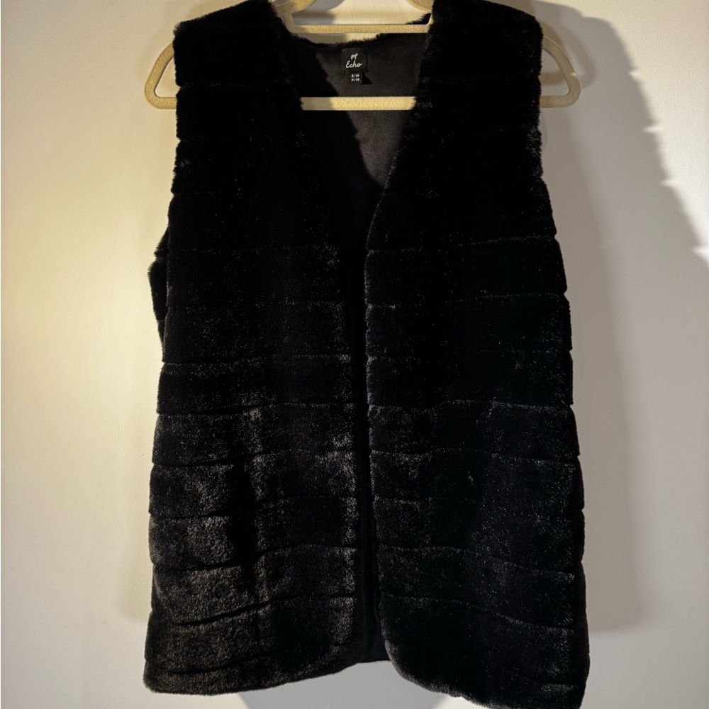 Like New ECHO Chic Black Faux Fur Vest